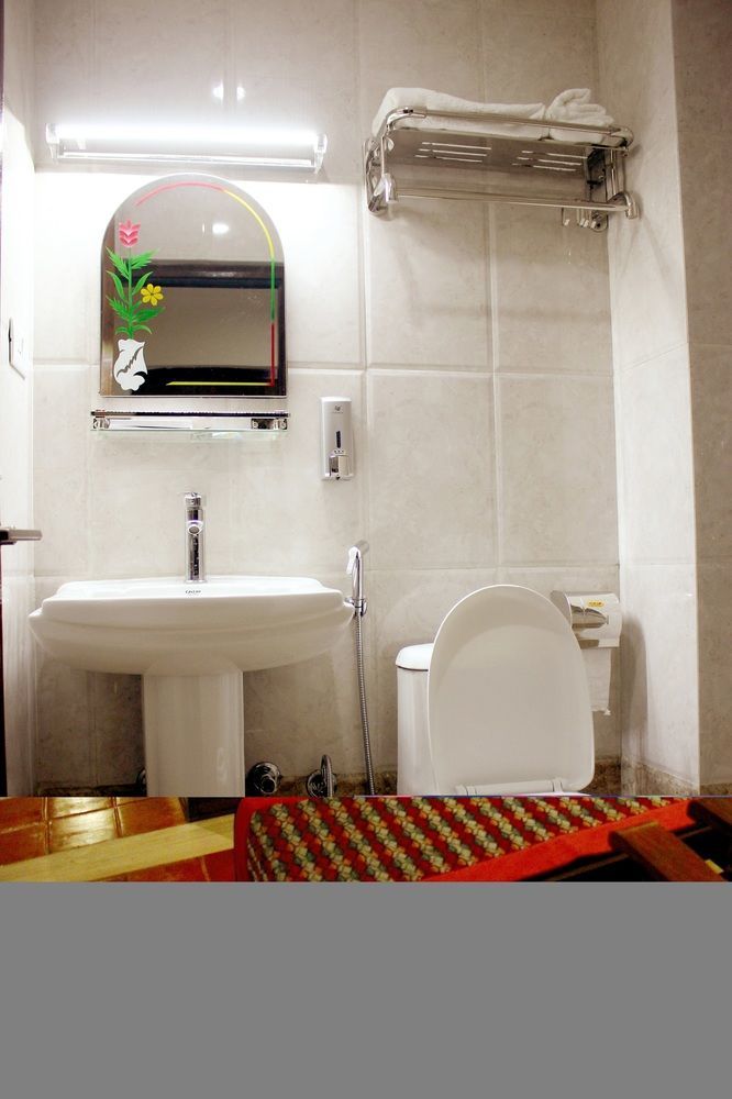Mandala Hotel Катманду Экстерьер фото
