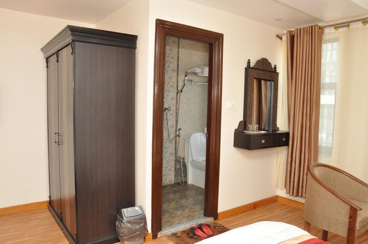 Mandala Hotel Катманду Экстерьер фото